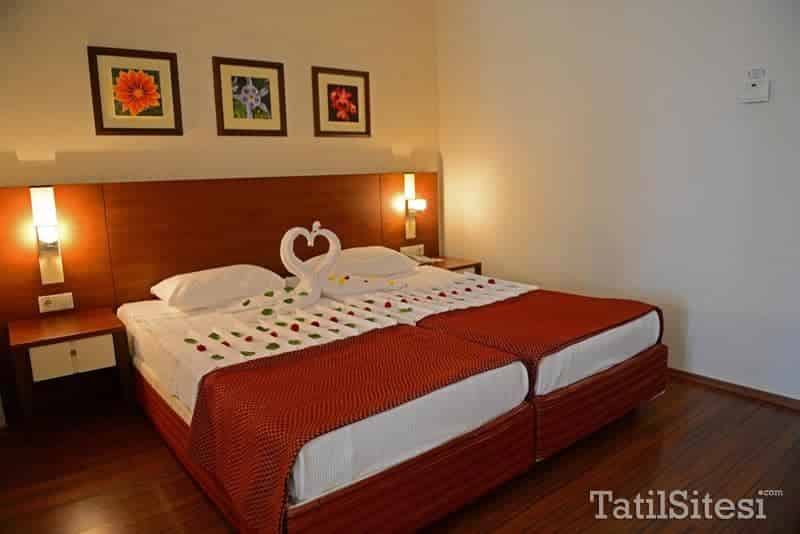 Queens Park Le Jardin